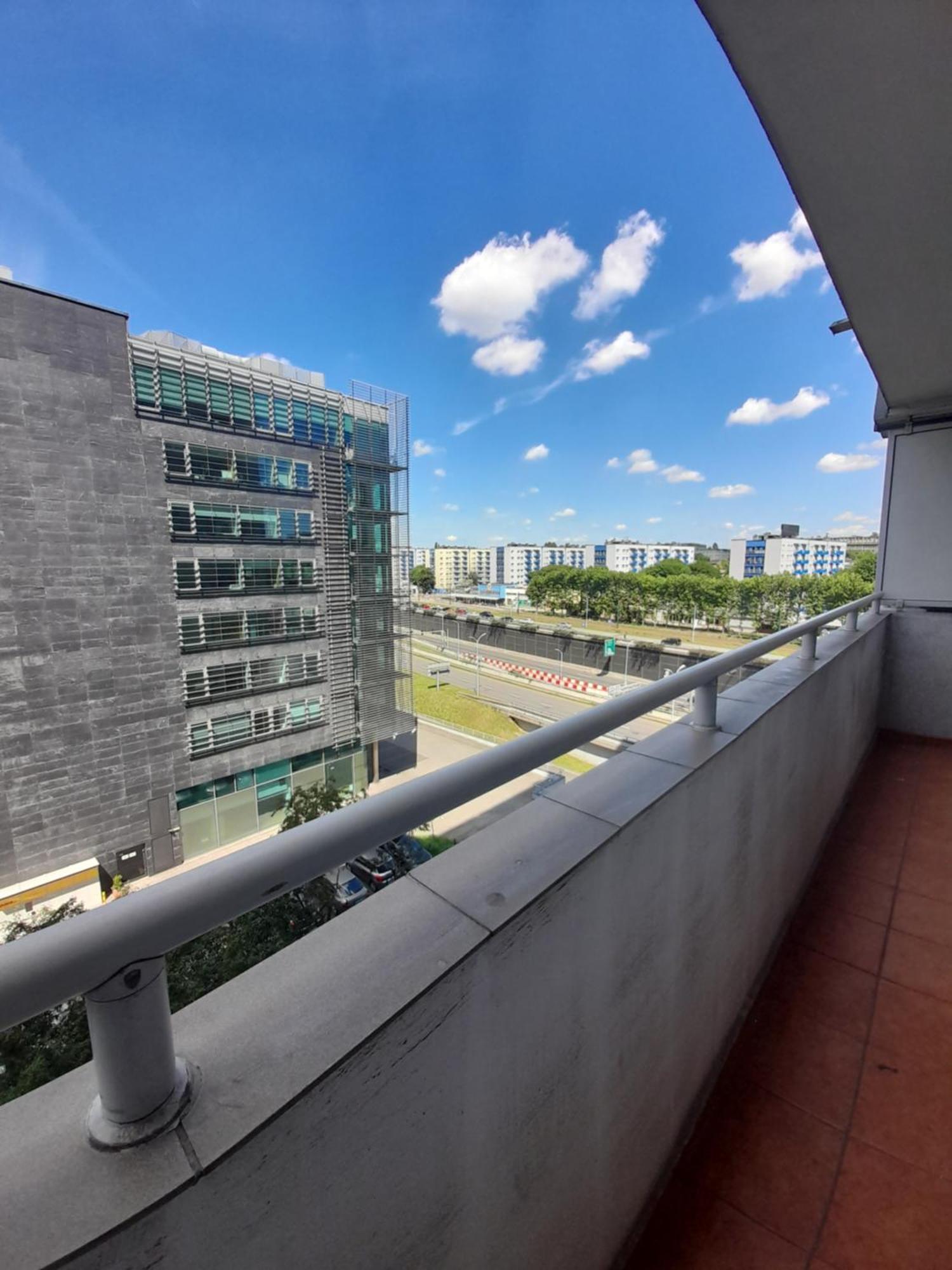 Apartament Superjednostka คาโตวีตเซ ภายนอก รูปภาพ